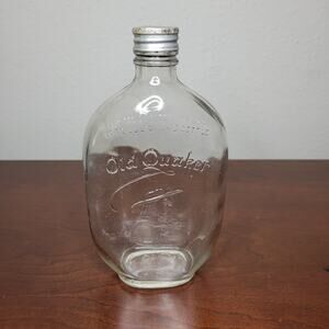 1940 Old Quaker Whiskey One Pint Bottle Clear Embossed Glass + Original Cap